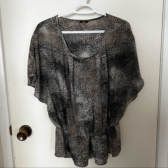 3 for $15 Milano Leopard Print Peplum Top - Picture 2 of 9